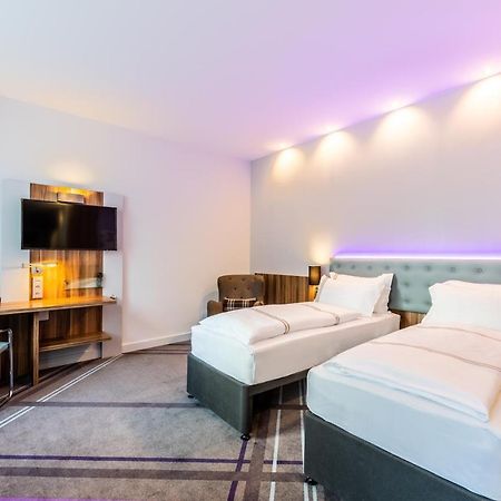 Premier Inn Frankfurt City Centre Frankfurt am Main Exteriör bild