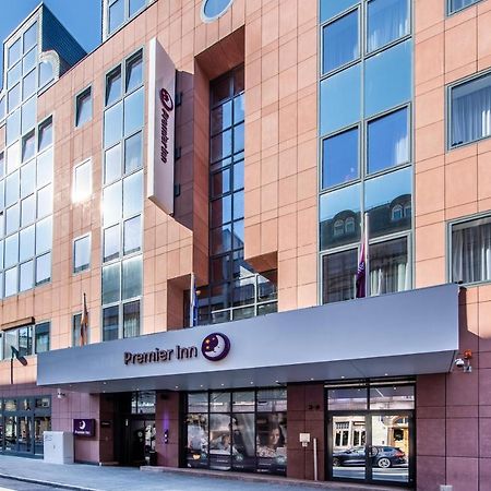 Premier Inn Frankfurt City Centre Frankfurt am Main Exteriör bild
