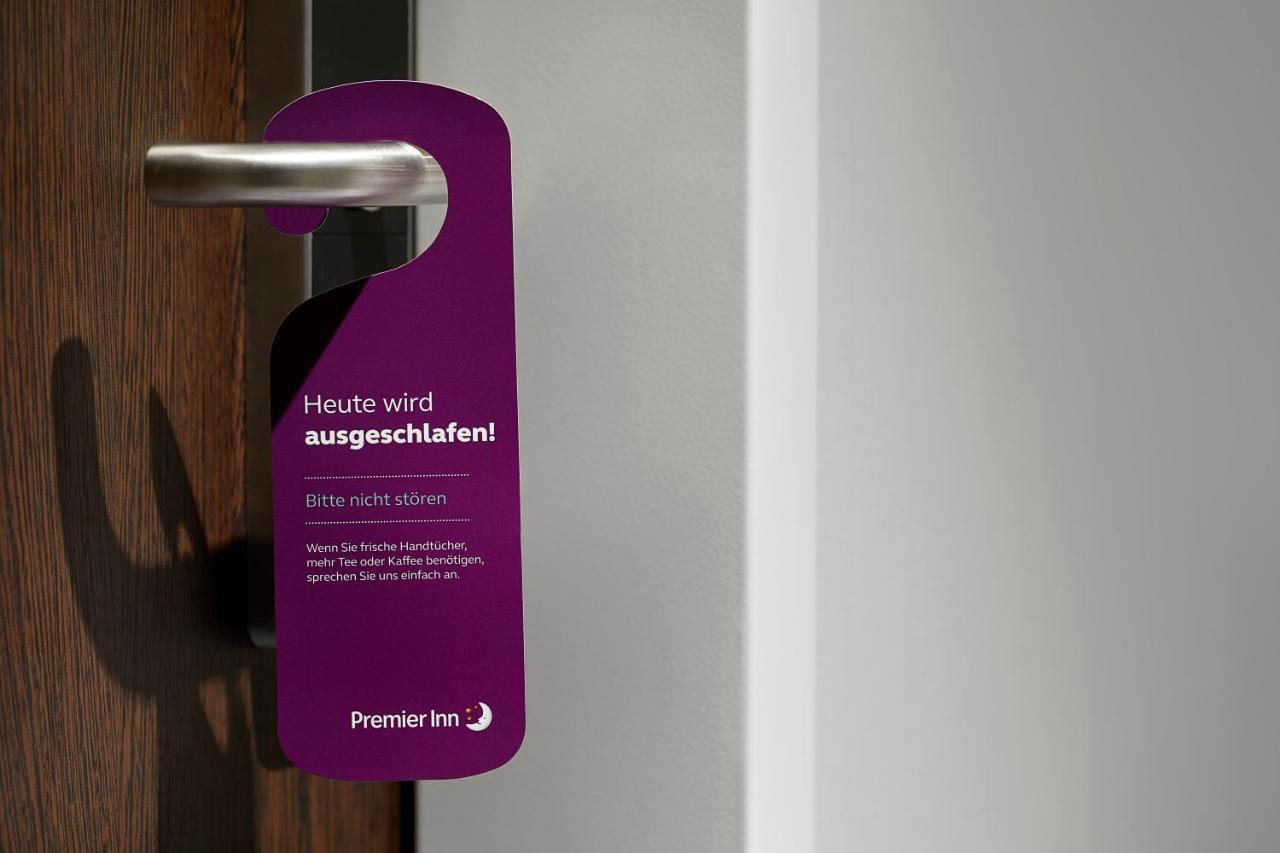 Premier Inn Frankfurt City Centre Frankfurt am Main Exteriör bild